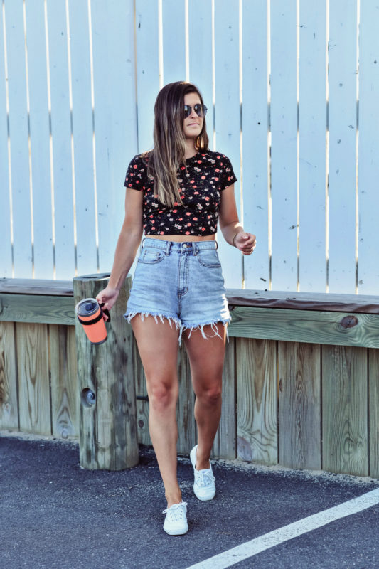 bum shorts outfits
