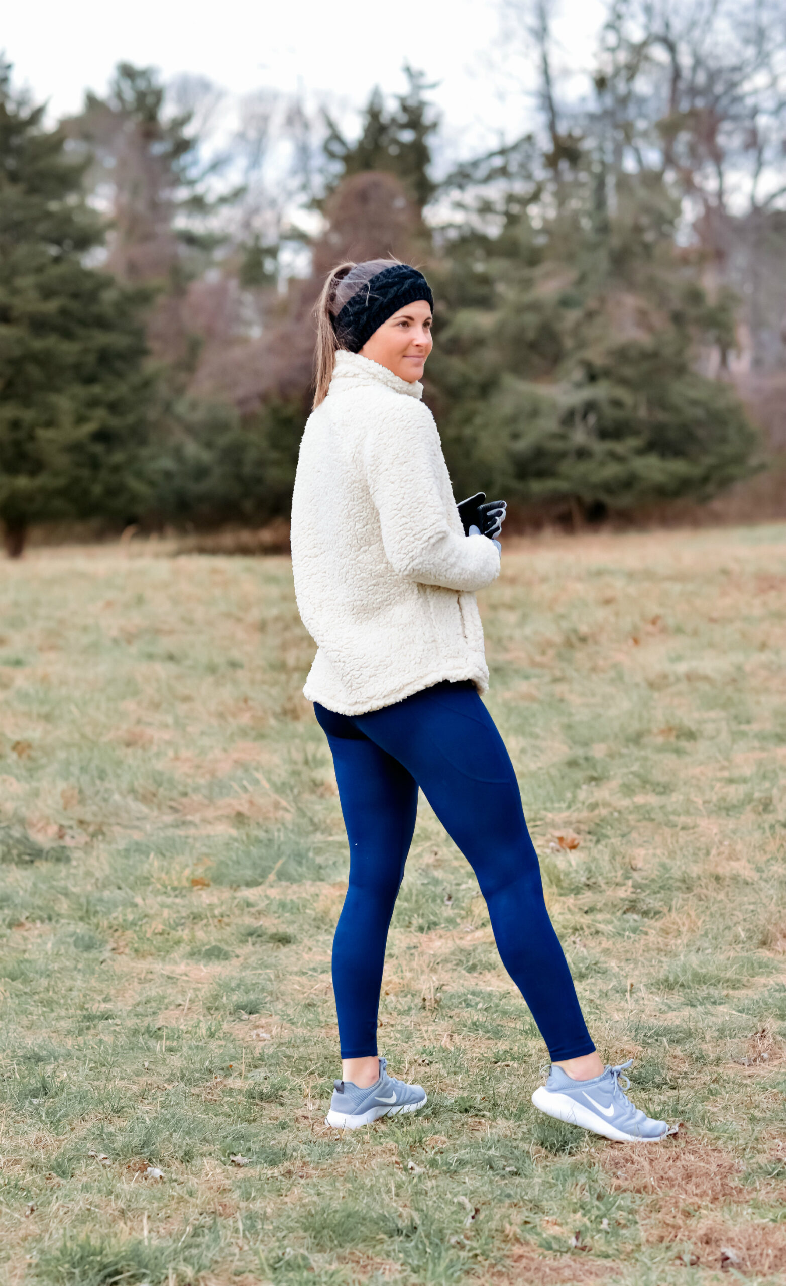 Winter Workout Outfit, Ellie Activewear, Tilden of To Be Bright